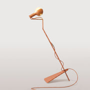 Lampada da terra inclinabile con lampadina LED G125 verniciata e spina UK - Mario Talia - Arancione