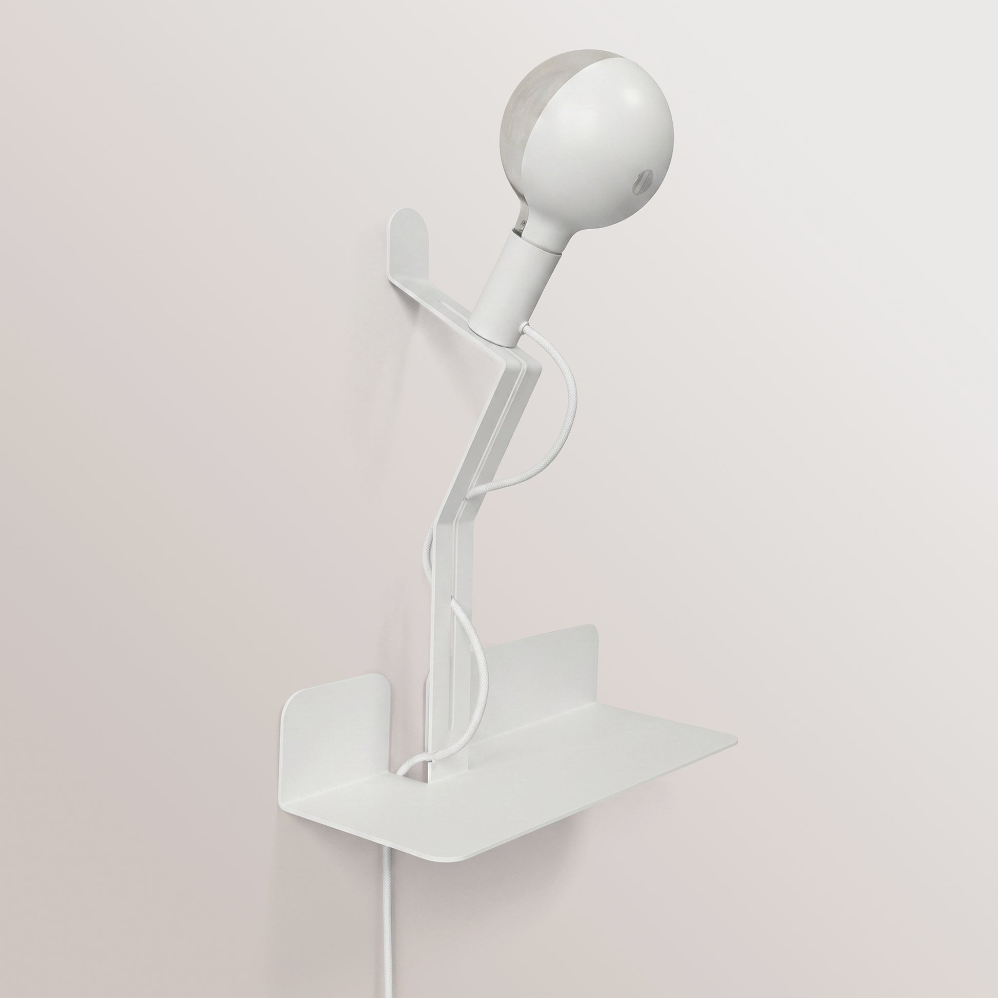 Lampada da parete con mensola, lampadina LED G125 verniciata e spina UK - Murio Talia - Bianco
