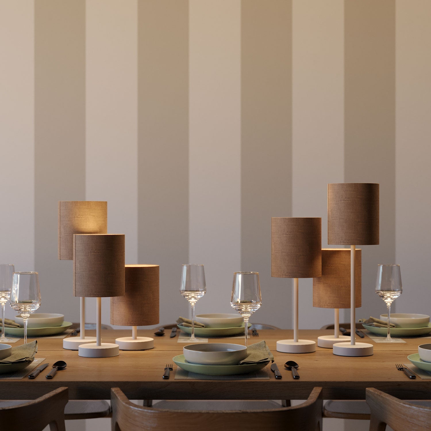 Alzaluce per paralume - Lampada da tavolo in metallo e spina UK - Bianco opaco 5 cm