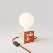 Lampada da tavolo Cubetto "Boia de" con spina inglese e lampadina globo effetto porcellana - Tuttapolpa