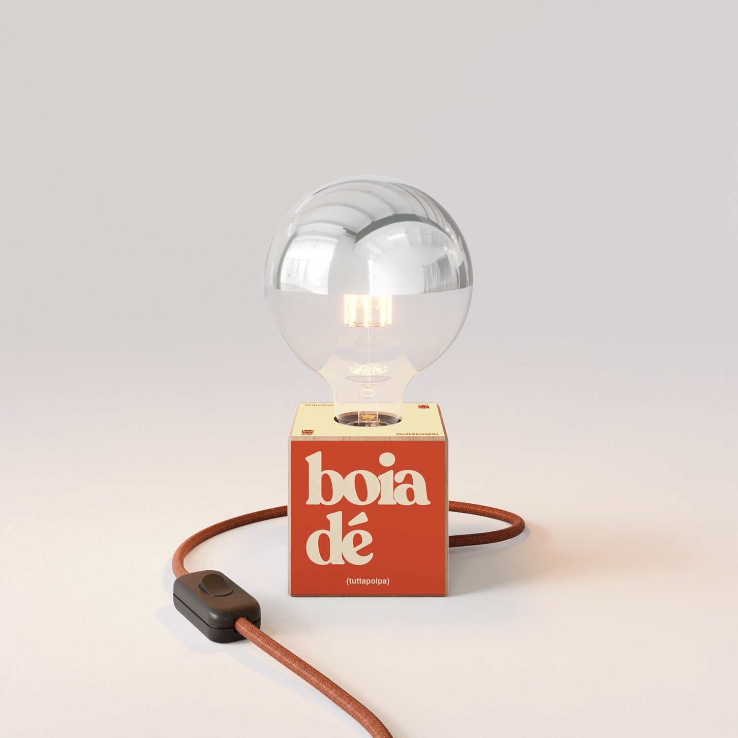 Lampada da tavolo Cubetto "Boia de" con spina inglese e lampadina globo mezza sfera argento - Tuttapolpa