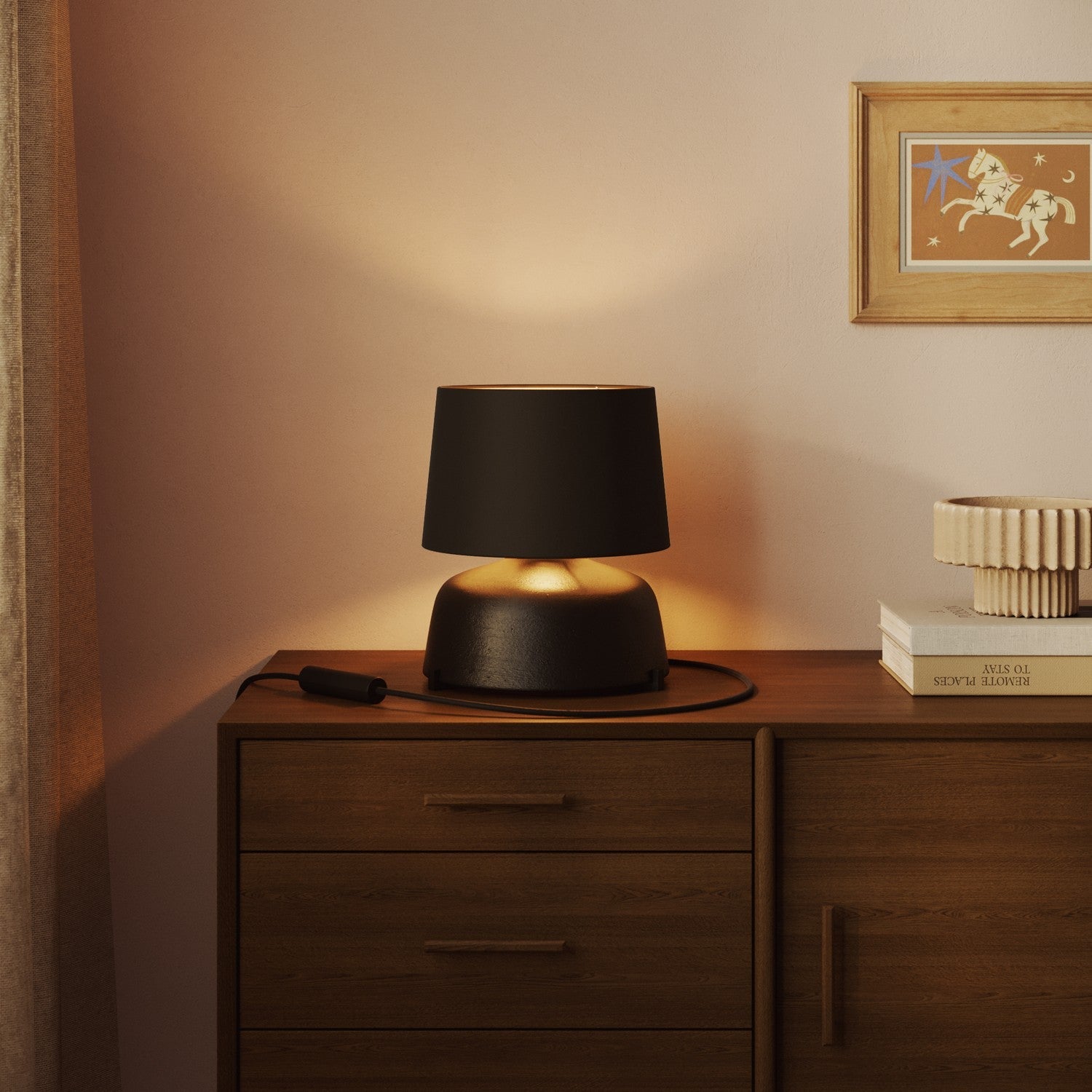 Paralume Athena con attacco E27 per lampada da tavolo - Made in Italy - Cinette nero interno Oro